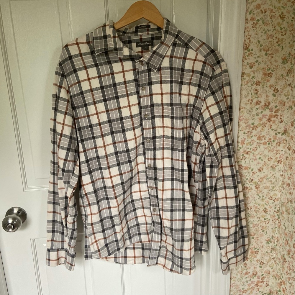 Eddie Bauer Classic Fit Gray & Cream & Brown Plaid Flannel